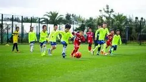 浦发银行职工足球队庆功座谈会召开